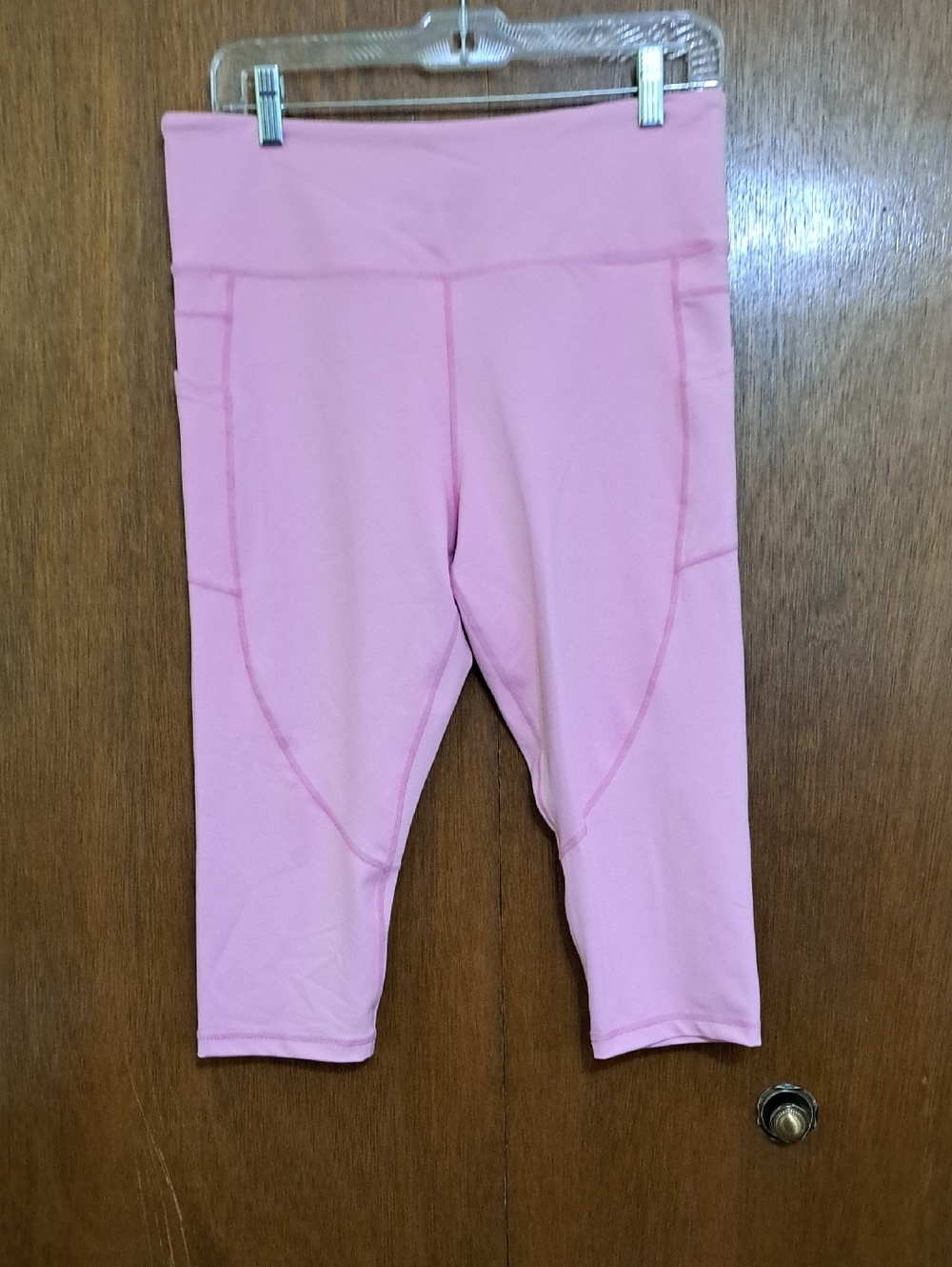 ZYIA Pink Capri Light And Tight With Pocket with Panel Detail